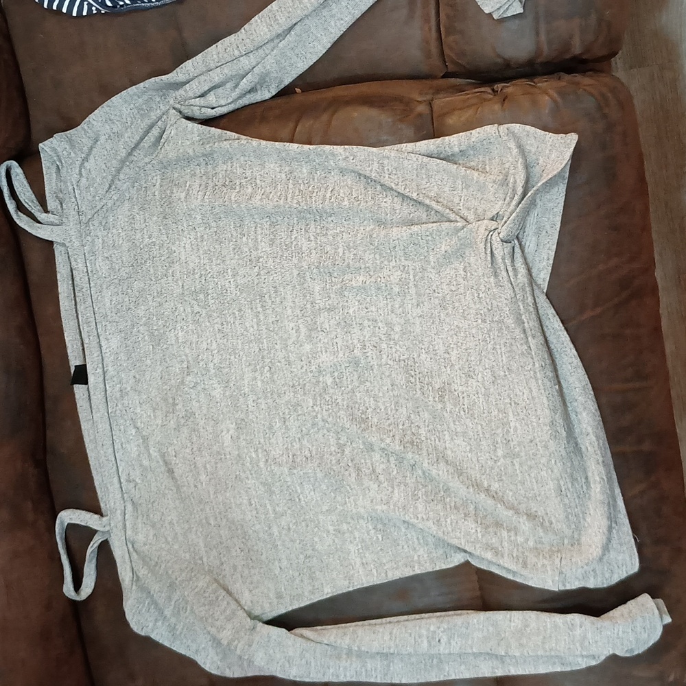 Shein Off the shoulder shirt
